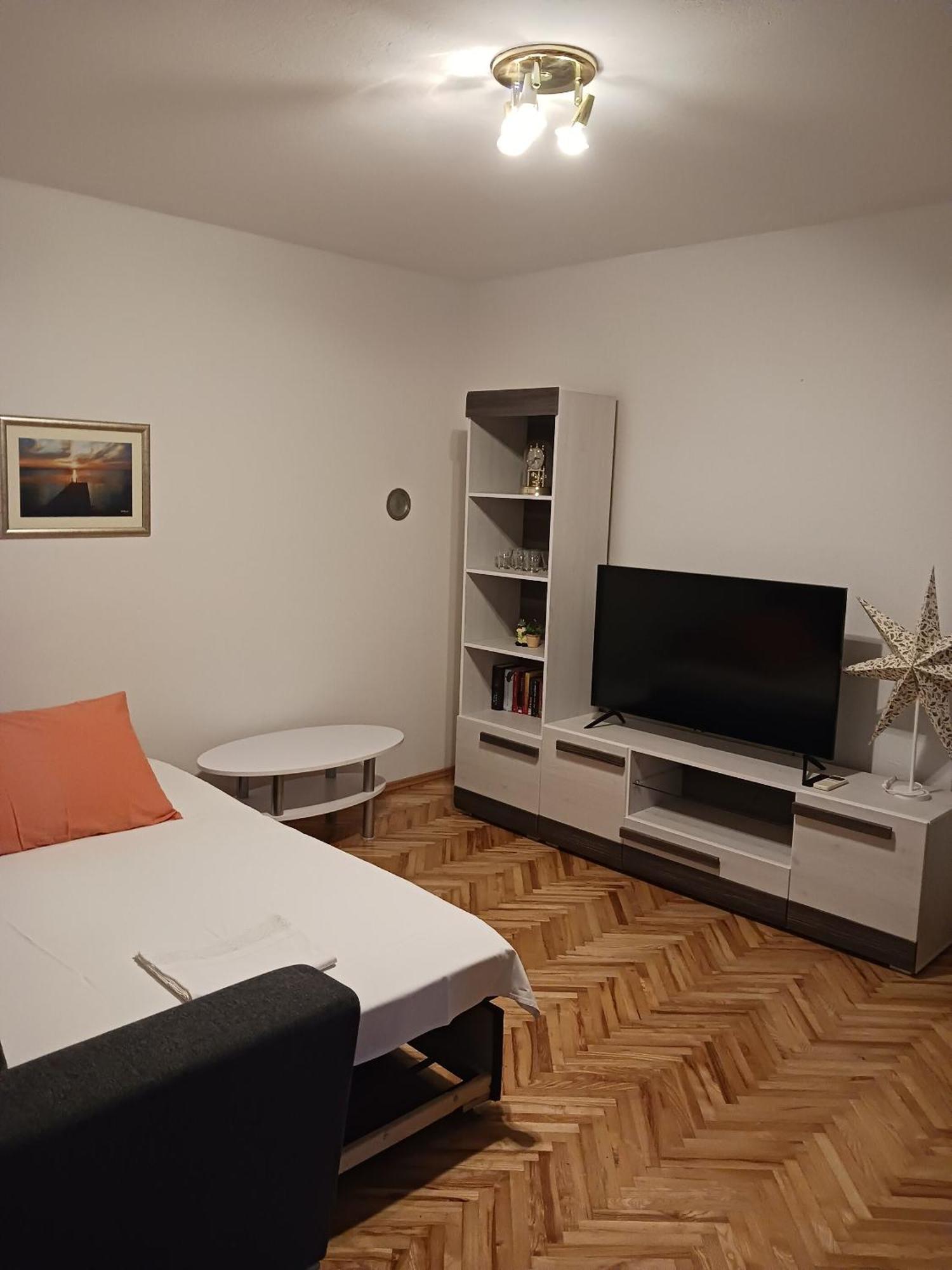 Apartments Marino - Near Family Friendly Beach Supetar Exterior photo
